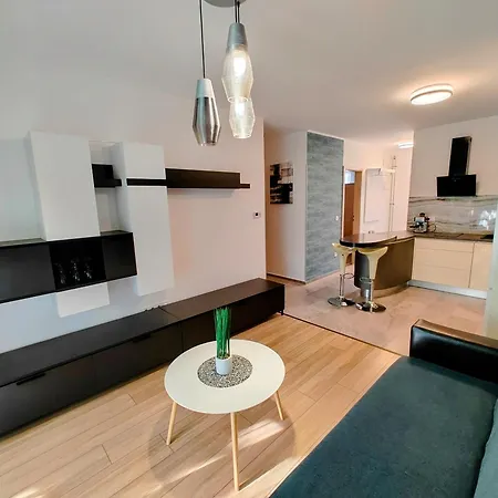 Grand 18 Apartamento