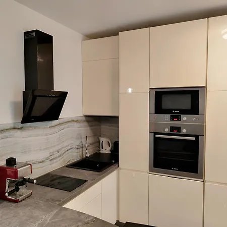 Grand 18 Apartamento Keszthely